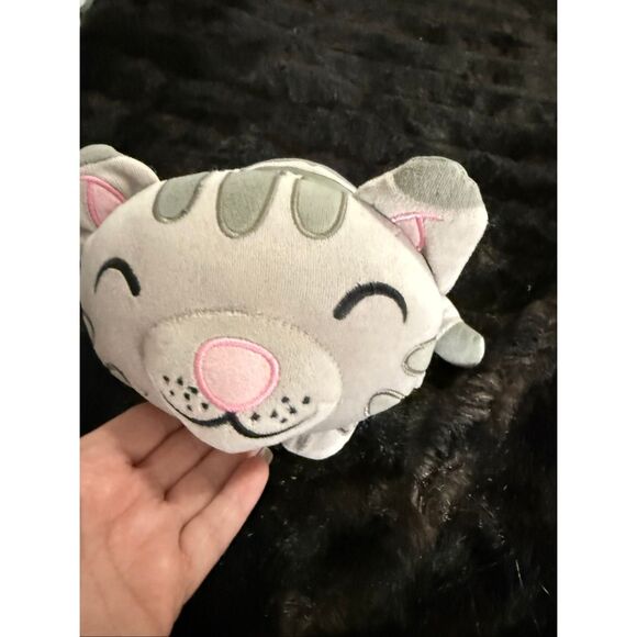 Big Bang theory singing soft kitty plush stuffed animal - Picture 2 of 4